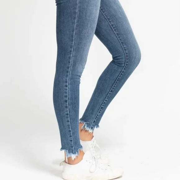 NWT Judy Blue High Waist Skinny Jeans with Destroy & Shark Bit Hem - Picture 2 of 4